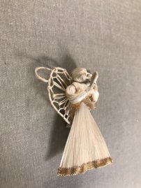 Anjelik zo šúpolia