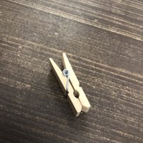 Drevený štipec 37 mm