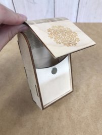 Drevená krabička s harmonikovým otváraním