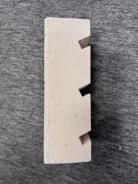 Odľahčená žiaruvzdorná tehla TYP 0+