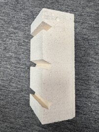 Odľahčená žiaruvzdorná tehla TYP 0+