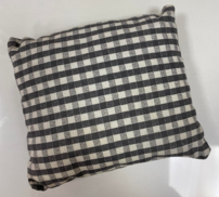 Vankúš kockovaný